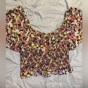 Short sleeve flower blouse